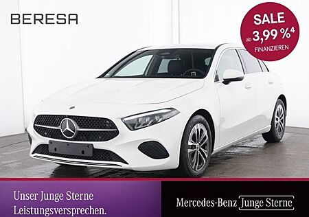 Mercedes-Benz A 180 Progressive LED Kamera getöntes Glas MBUX