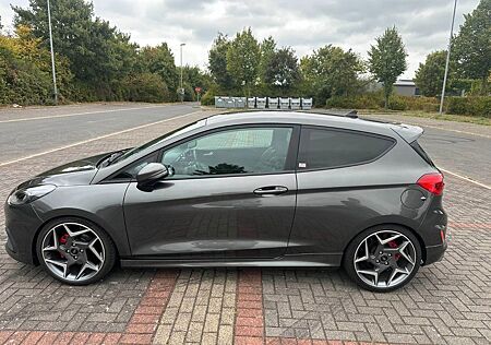 Ford Fiesta ST MK8 Perf, Bang und Olufson, Lederpaket