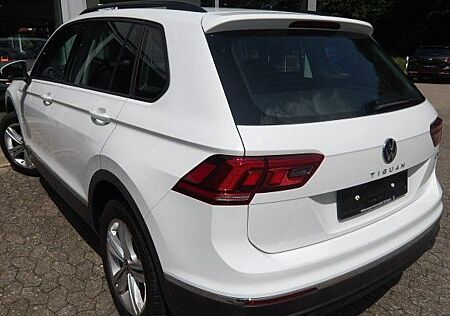VW Tiguan Volkswagen Life 4Motion 2.0 TDI DSG mit AHK