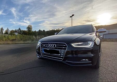 Audi S4 / A4 3.0 TFSI S tronic quattro Avant -