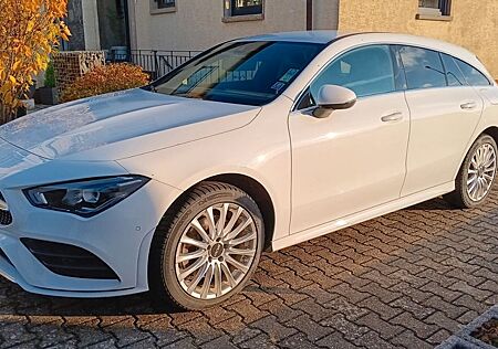 Mercedes-Benz CLA 250 Shooting Brake CLA 250 e AMG Line