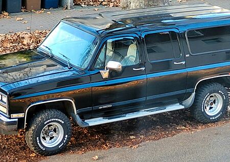 Chevrolet Suburban Silverado V1500 V8 5,7liter