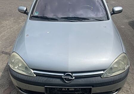 Opel Corsa 1.2 -
