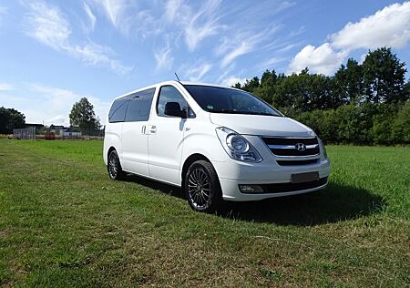 Hyundai H-1 8 Sitzer, TÜV fast neu, sauber