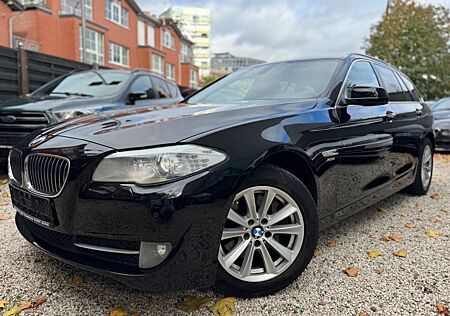 BMW 530d xDrive Touring/H-UP/PANO/SHZ/NAVI/R-CAM*TOP