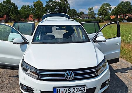 VW Tiguan Volkswagen 2.0 TDI BlueMotion T LOUNGE Sport & S...