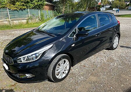 Kia Cee'd / Ceed 1.4 CVVT Attract /Tüv u.Service NEU