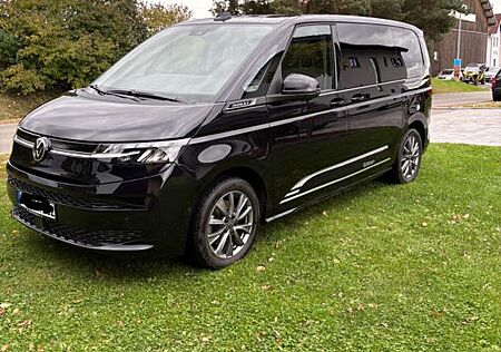 VW T7 Multivan Volkswagen 2,0 TDI Life+Winterreifen 7 Sitze
