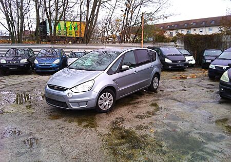 Ford S-Max 2,0 TDCi 103kW DPF Titanium 7 PLAZ