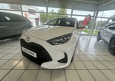Toyota Yaris Hybrid 116 1.5 VVT-i Business Edition