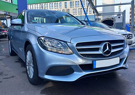 Mercedes-Benz C 220 BLUETEC