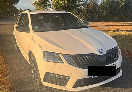 Skoda Octavia 2.0 TDI DSG RS Combi RS