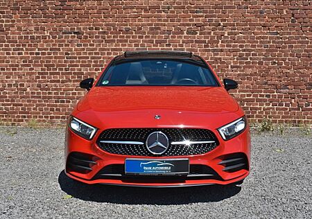 Mercedes-Benz A 200 A200 1HAND AMG LINE*NIGHTPAKET LED PANO MBUX CAM