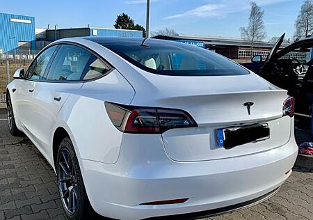 Tesla Model 3 Hinterradantrieb RWD