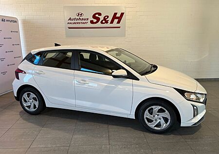 Hyundai i20 1,2Select NAVI PDCh Tempo AC DAB+ Bluetooth