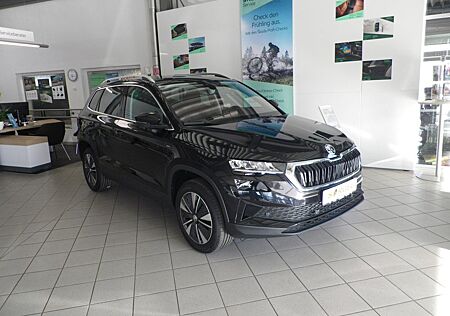 Skoda Karoq SELECTION 1.5TSI 110kW 150PS AHK KESSY LED
