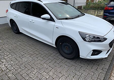Ford Focus 1.0 EcoBoost ST-Line Aut*NAVI*