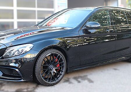 Mercedes-Benz C 63 AMG C 63 S T AMG Top Ausstattung
