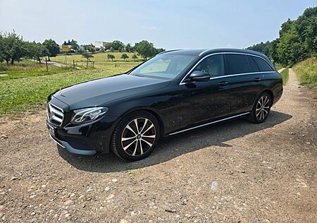 Mercedes-Benz E 300 d T Autom. -
