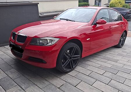 BMW 320i -