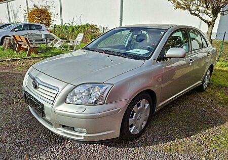 Toyota Avensis 1.8 Liftback 1.Hand Inspkt.Neu