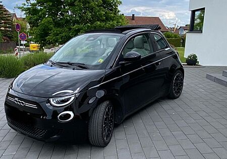Fiat 500E Cabrio La Prima