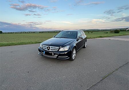 Mercedes-Benz C 220 CDI 4MATIC T AVANTGARDE Autom. AVANTGARDE