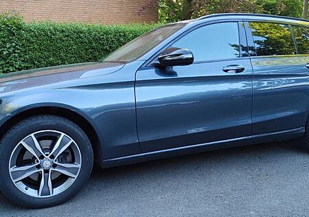 Mercedes-Benz C 220 d 4MATIC T AVANTGARDE Autom. AVANTGARDE