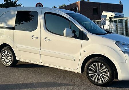Peugeot Partner L2 Premium 1.6 BlueHDi 100 S&S 4D