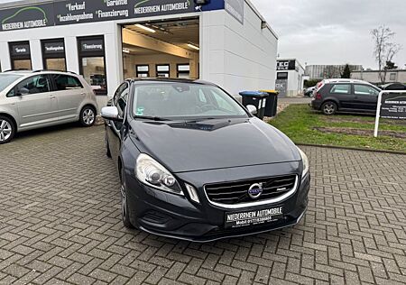 Volvo S60 Lim. R-Design Automatik+Tüv 05/2026