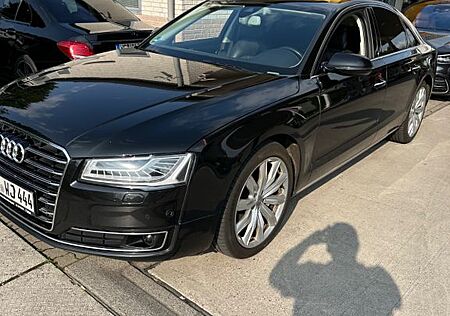 Audi A8 3.0 TDI tiptronic quattro -