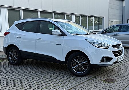 Hyundai ix35 *KLIMA*FIFA*EDITION*NAVI*SHZ*8XFACHBEREIFT*