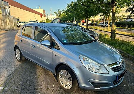 Opel Corsa 1.2 mit tüv 11.2026
