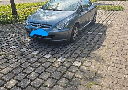 Peugeot 307 CC AUTOMATIK Klimaautom. TÜV und AU Neu