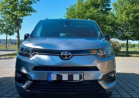 Toyota Pro Ace Proace City 1,2-l-Turbo 81kW L1 Team Deutsch...