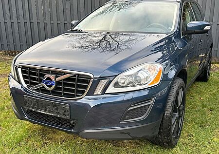 Volvo XC 60 XC60 D4 AWD. TÜV/HU-NEU.