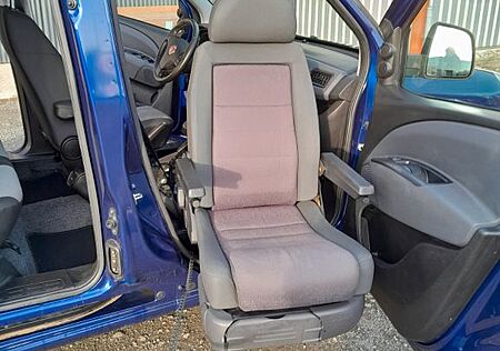 Fiat Doblo Behindertengerecht Schwenksitz