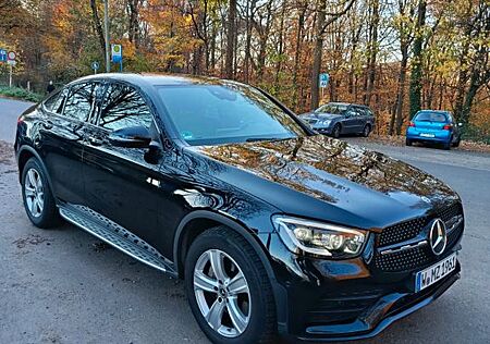 Mercedes-Benz GLC 220 d 4MATIC Coupé Autom. AMG - LINE