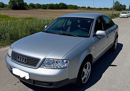 Audi A6 2.4 -