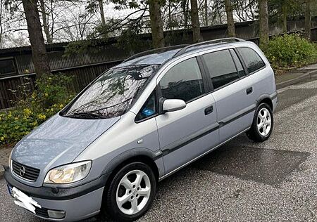 Opel Zafira 2.2 16V Selection Executive Selection