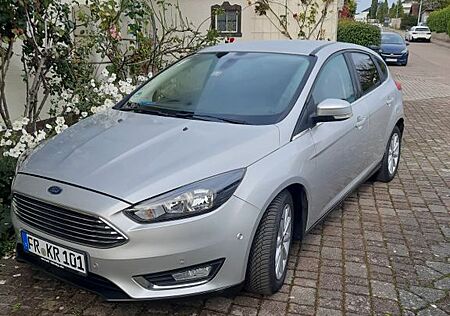 Ford Focus gebraucht kaufen Ford Focus 1,5 EcoBoost 110kW Titanium