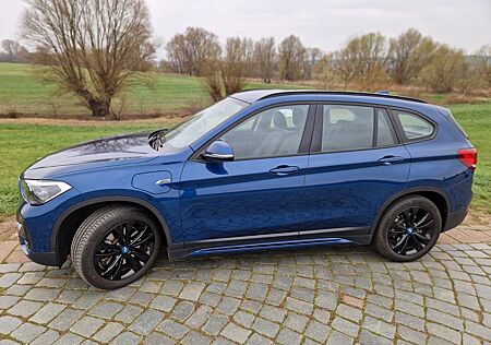 BMW X1 xDrive25e LED NAVI Business Garantie 2027