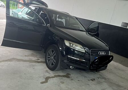 Audi Q7 3.0 TDI (DPF) quattro tiptronic -