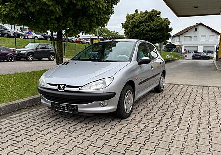 Peugeot 206 Exzellenter Zustand Automatik