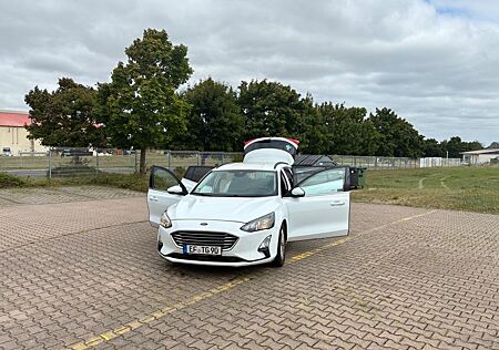 Ford Focus 2,0 EcoBlue 110kW Titanium Turnier Tit...