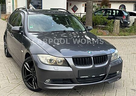 BMW 320i Touring XENON+NAVI+LEDER+19 ALU