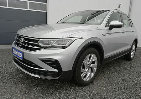 VW Tiguan Volkswagen 1.5 TSI Elegance*DSG*Navi*ACC*IQ.Light