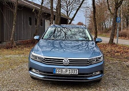 VW Passat Variant Volkswagen 2.0 TDI SCR BlueMotion Highli...
