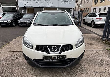 Nissan Qashqai 360 2.0 Automatik*Panorama*Navi*Leder