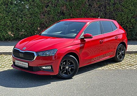 Skoda Fabia 95PS TOP & Selection SHZ KAMERA LM16"AHK